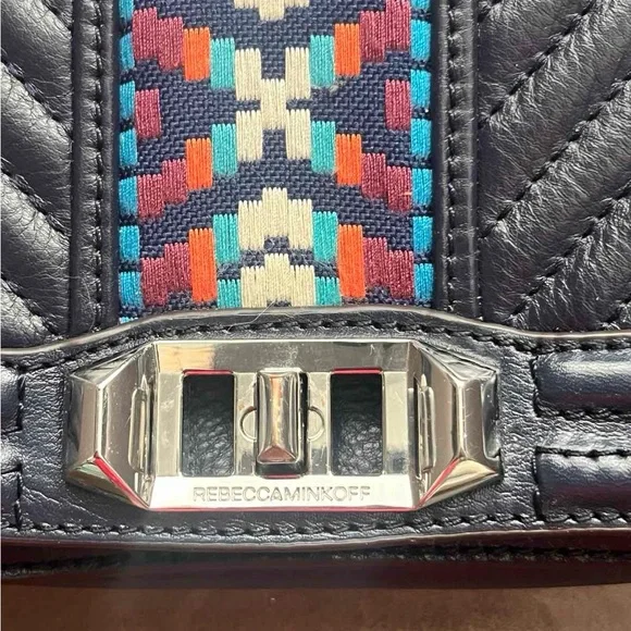 Rebecca Mincoff - Picture 6 of 6